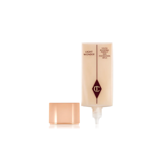 Charlotte Tilbury Light Wonder Foundation Nr 5 Medium